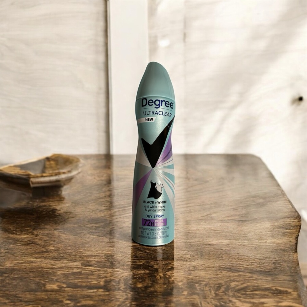 Women’s Degree UltraClear Black + White Dry Spray Pure Fresh